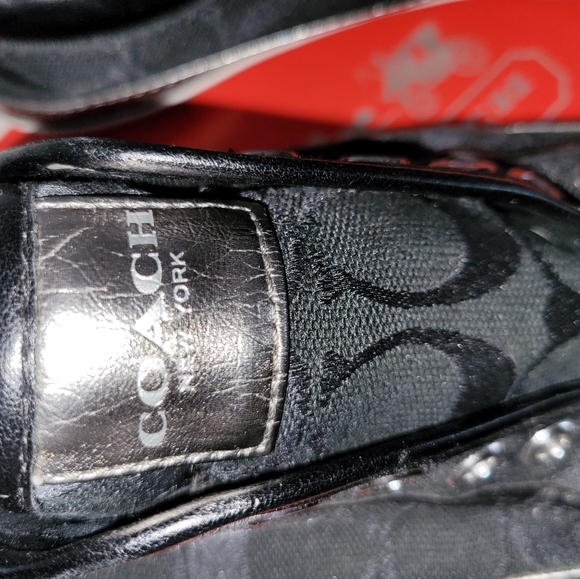 Coach Felix Women's Running Shoe Size 7 M ON SALE NOW - Picture 2 of 6